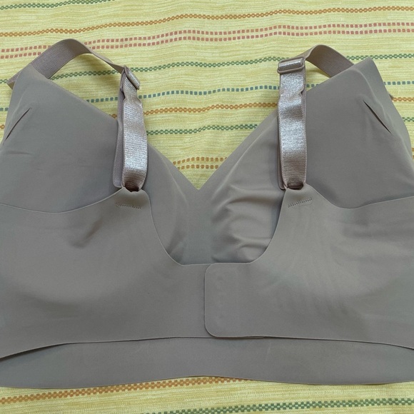 Bra - Picture 2 of 3